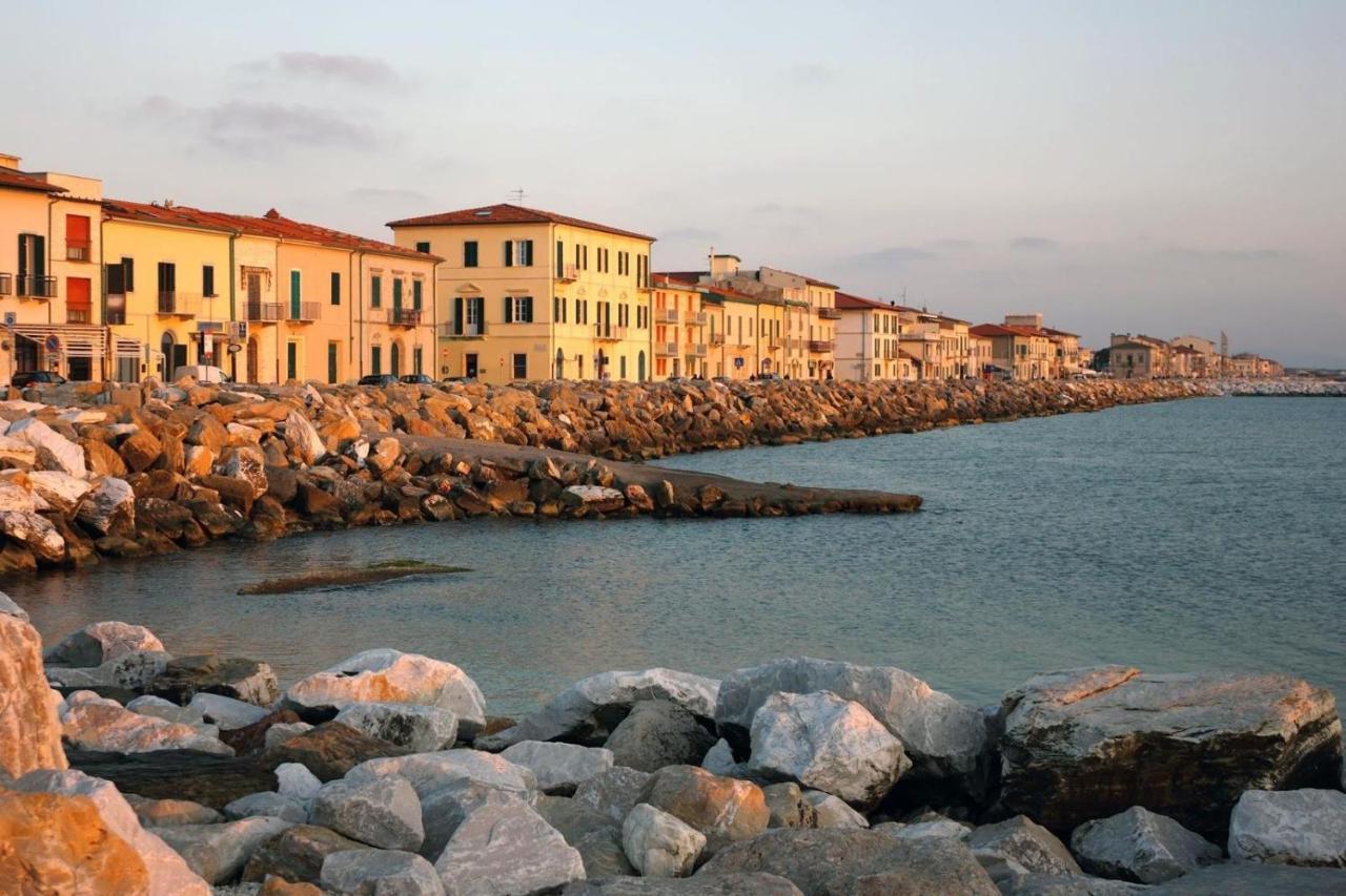 Hotel Affreschi Sul Mare à Marina Di Pisa Extérieur photo