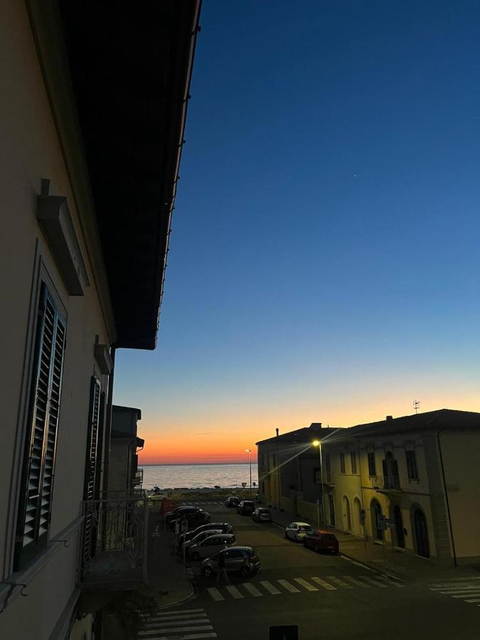 Hotel Affreschi Sul Mare à Marina Di Pisa Extérieur photo